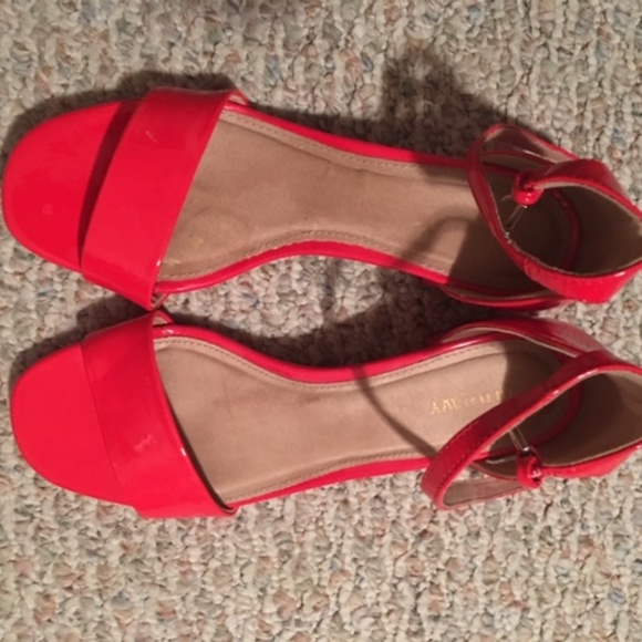 Old Navy Shoes - Old Navy Shiny Red 1.5" Heel Sandals Size 9